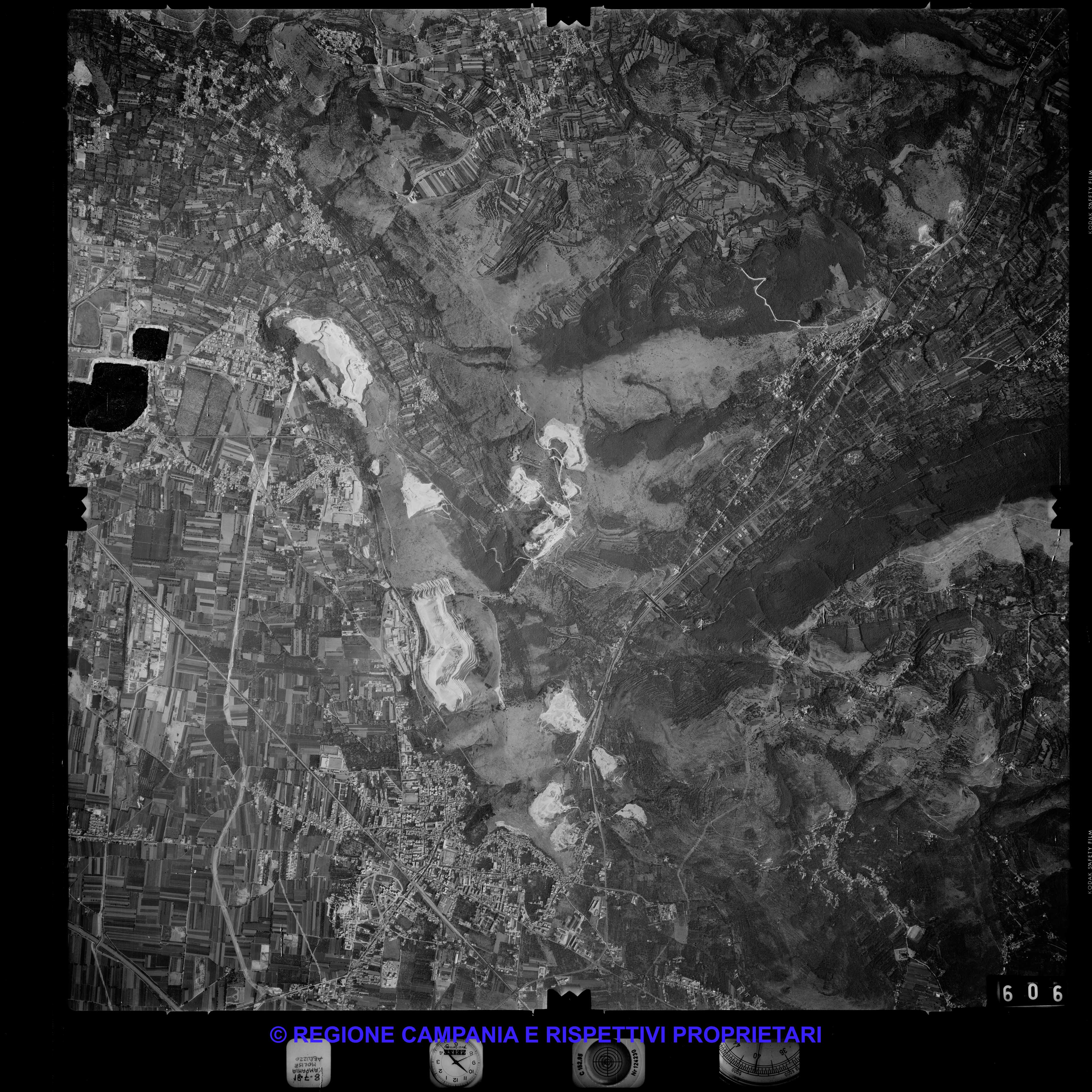 AEROFOTO IGM 1981 909 AEROFOTO IGM 1981 909