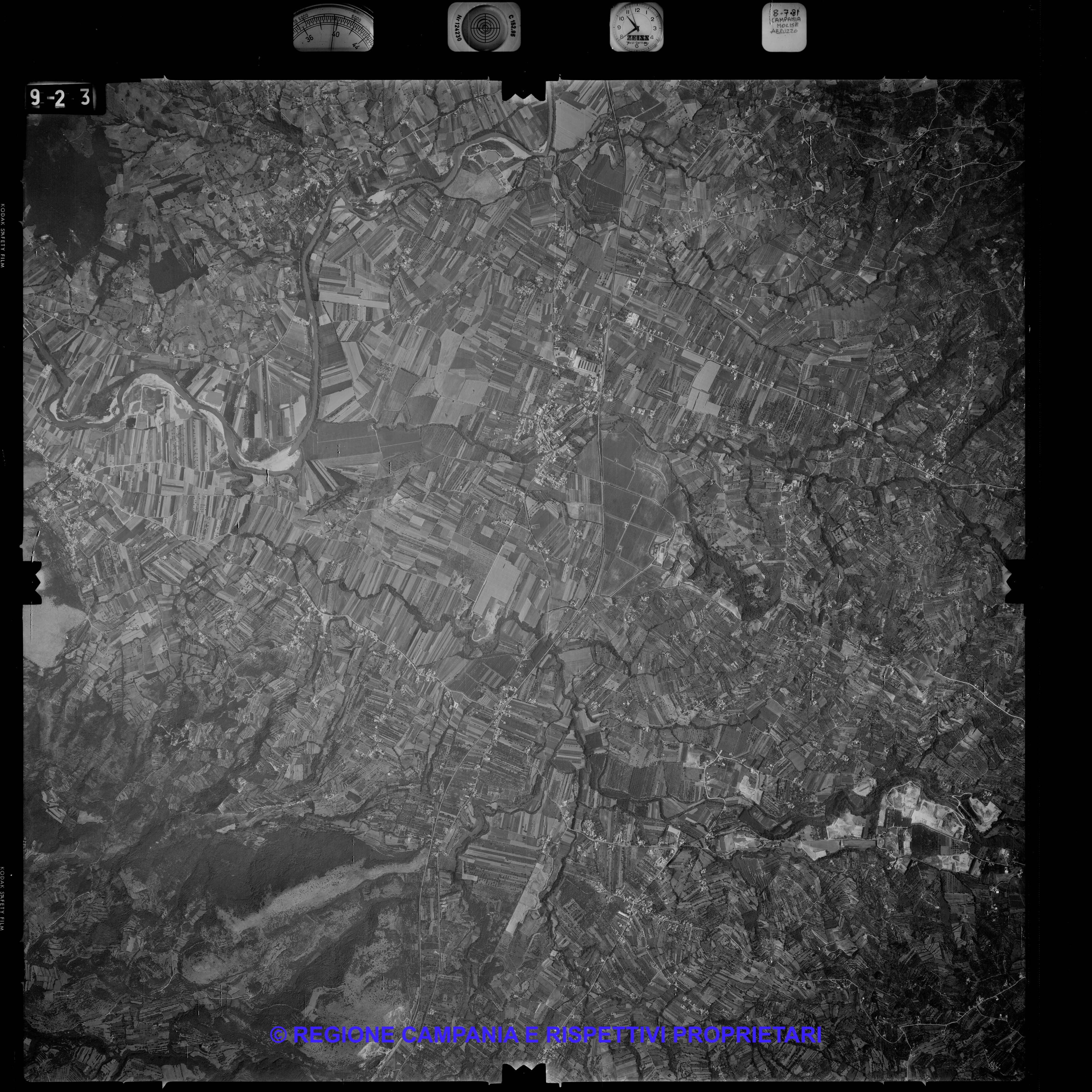 AEROFOTO IGM 1981 923 AEROFOTO IGM 1981 923