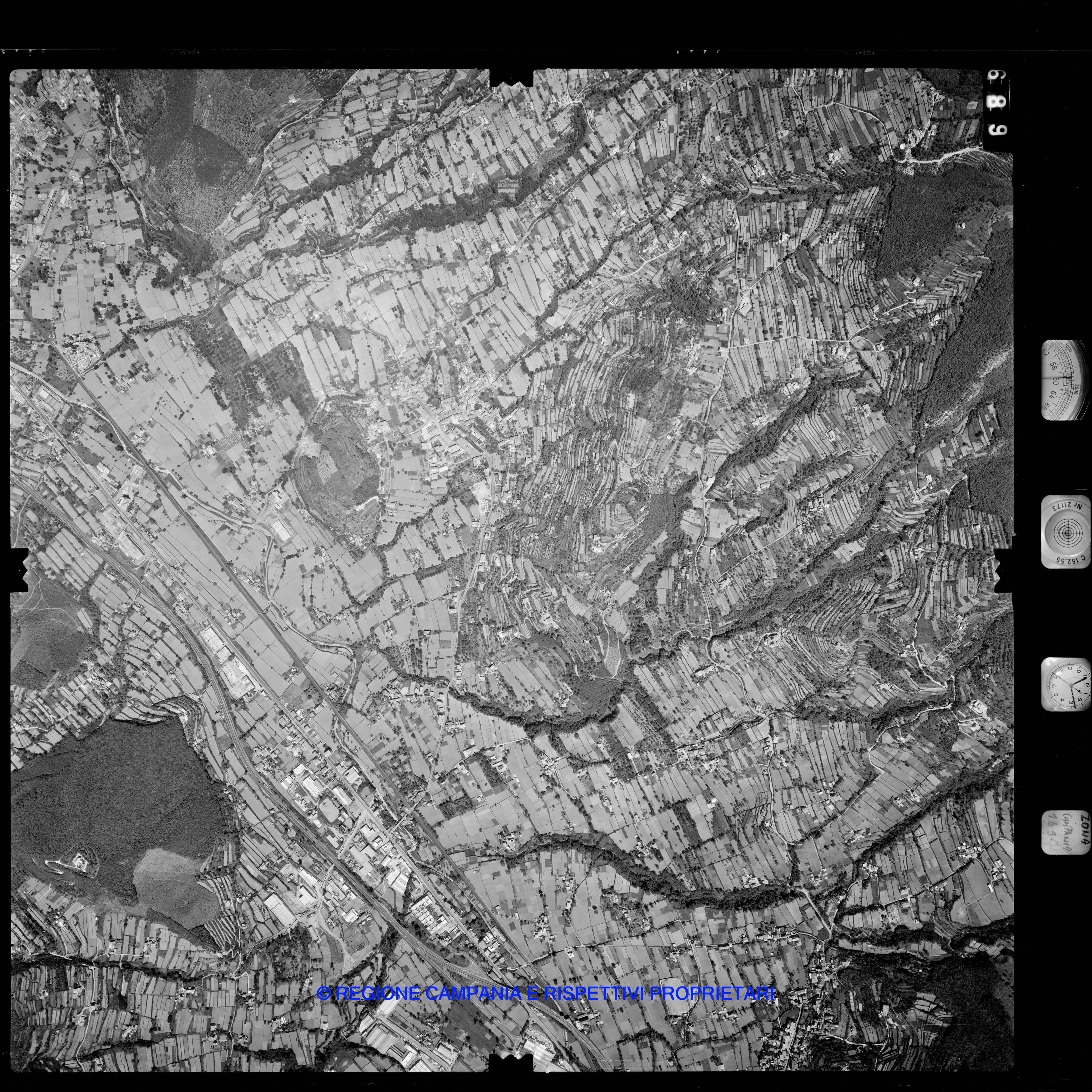 AEROFOTO IGM 1974 689 AEROFOTO IGM 1974 689